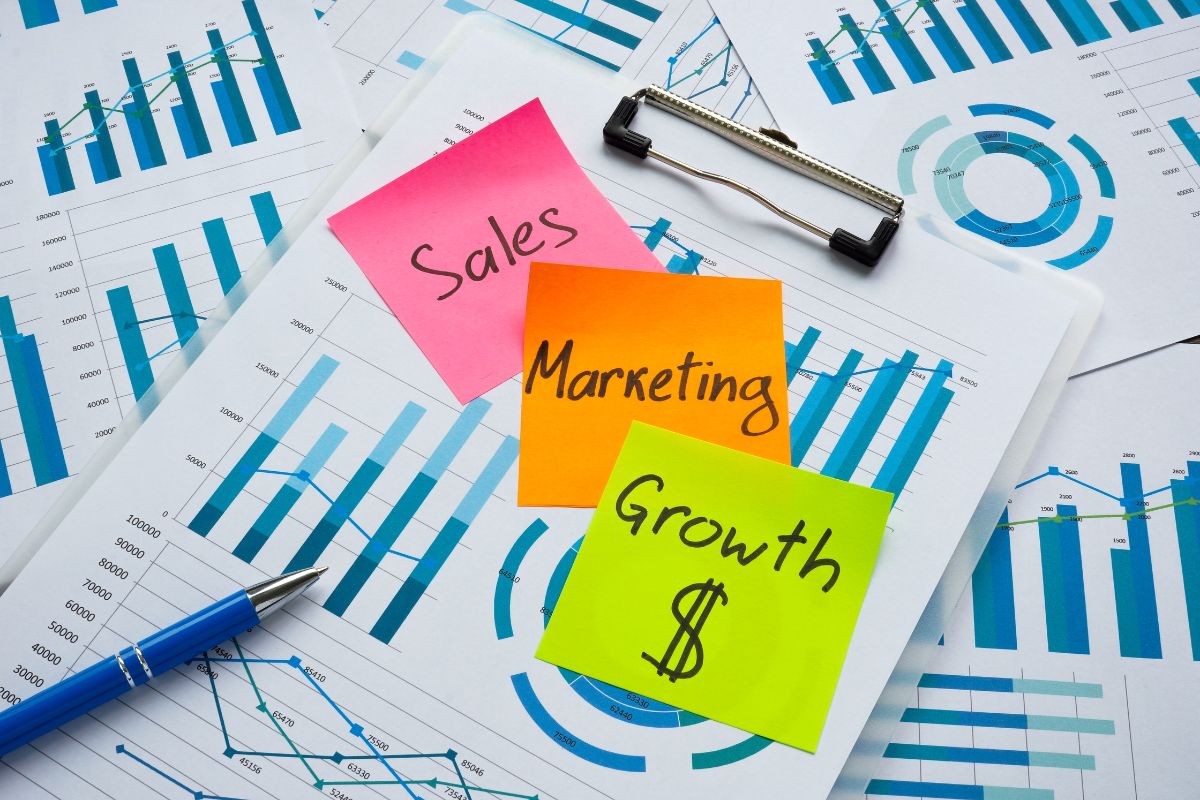 Ứng dụng phân tích dữ liệu tại phòng Sales & Marketing